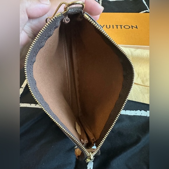 Louis Vuitton Mini Pochette in Mono - Picture 12 of 13